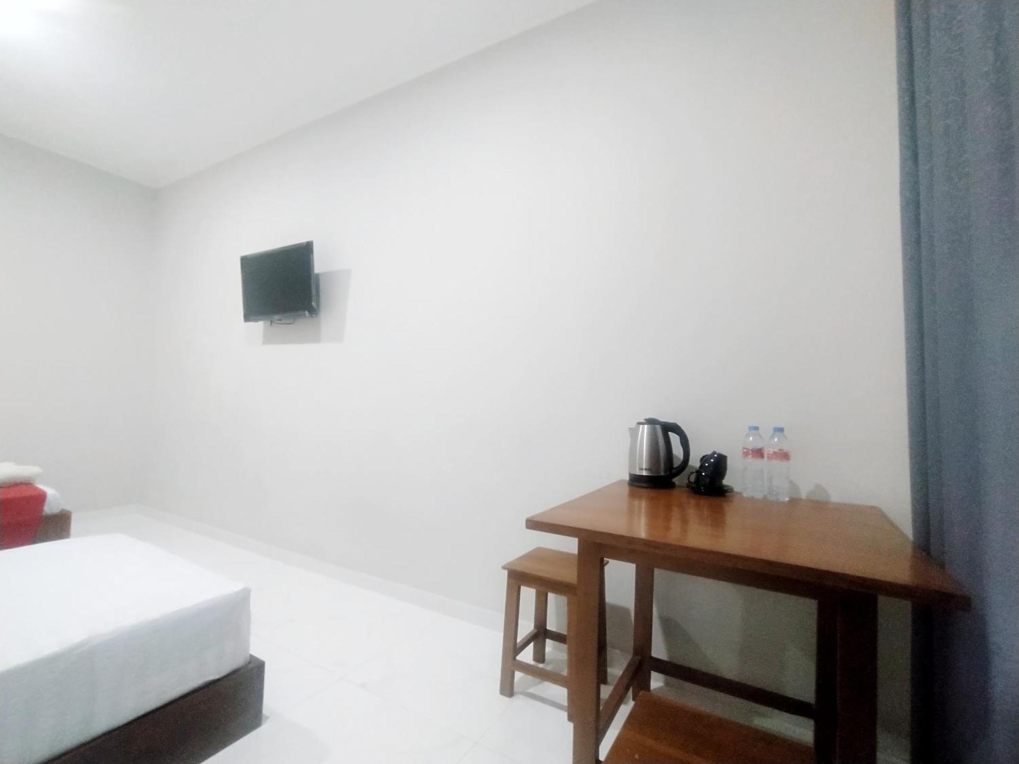 Reddoorz Syariah Near Stasiun Purwokerto Hotel Екстериор снимка