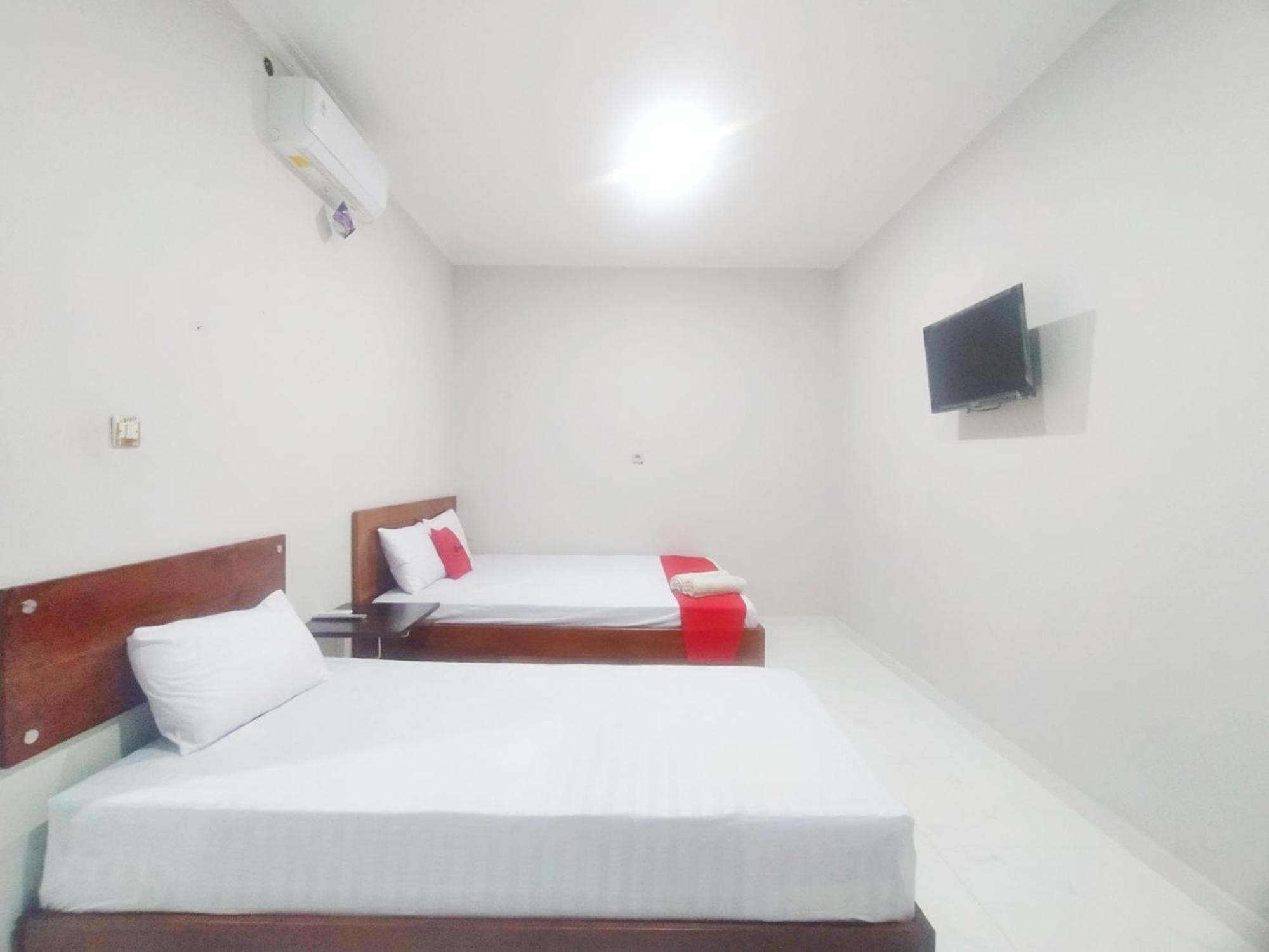 Reddoorz Syariah Near Stasiun Purwokerto Hotel Екстериор снимка