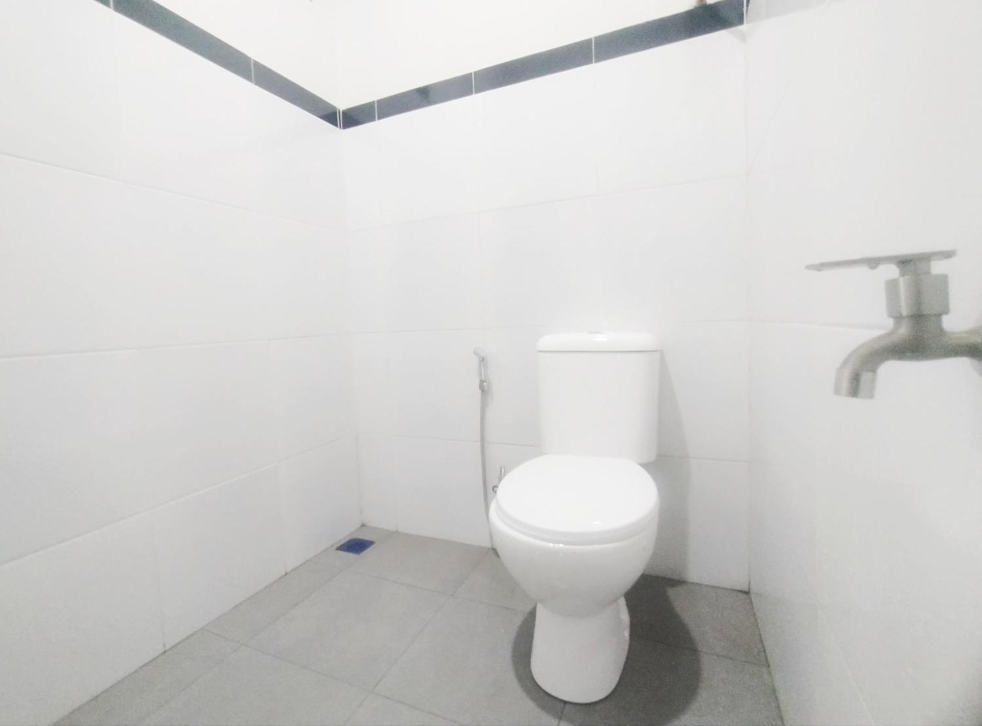 Reddoorz Syariah Near Stasiun Purwokerto Hotel Екстериор снимка