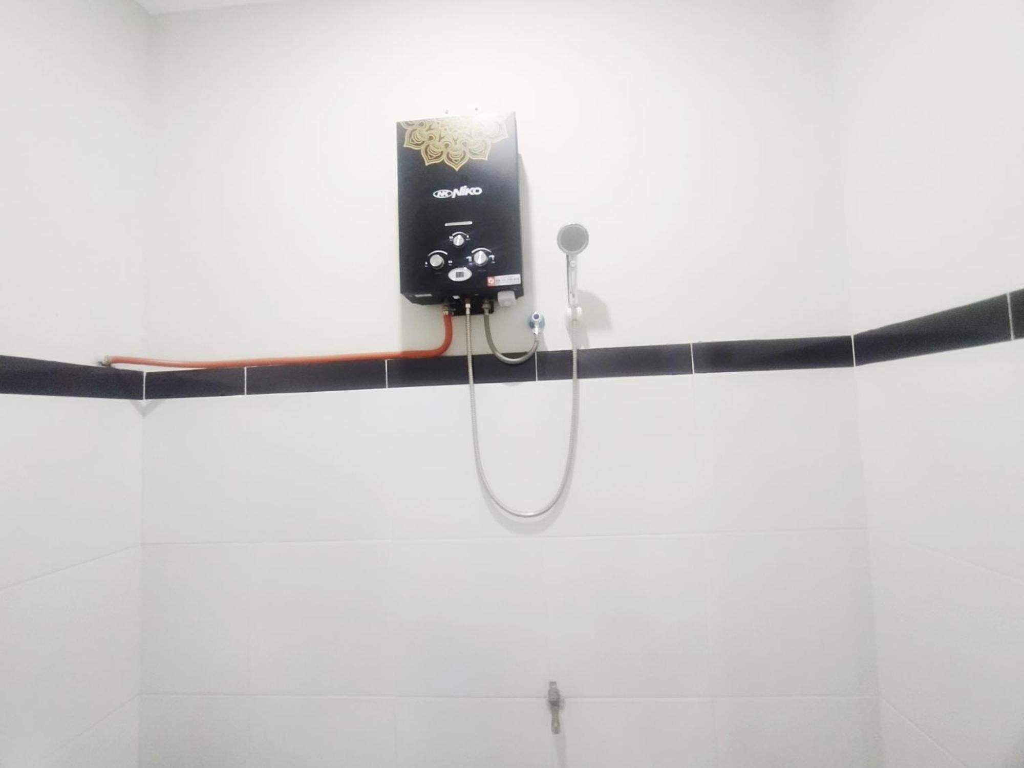 Reddoorz Syariah Near Stasiun Purwokerto Hotel Екстериор снимка