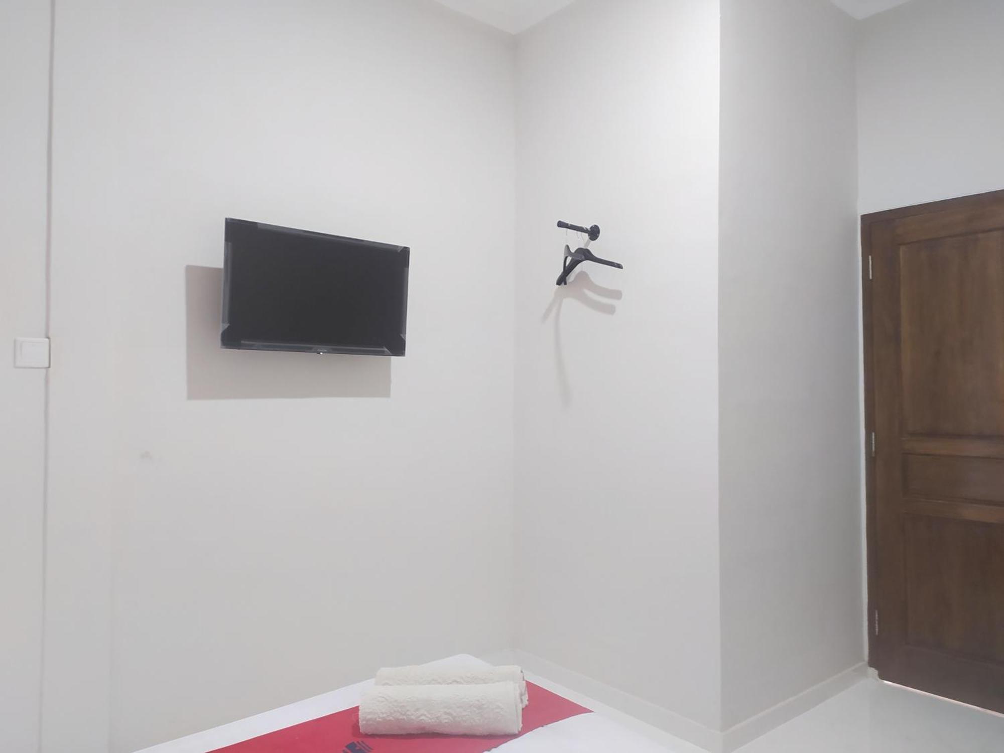 Reddoorz Syariah Near Stasiun Purwokerto Hotel Екстериор снимка